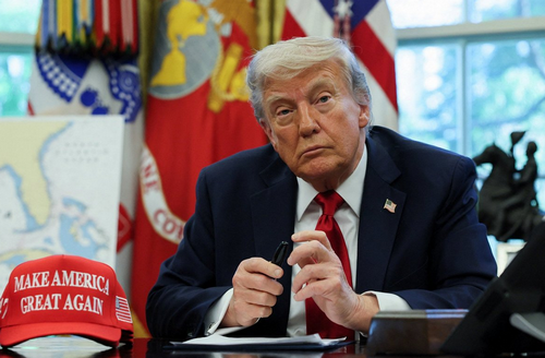 Кожна моя розмова з ним — хороша. А потім ракети летять, — Трамп заявив, що ще раз говорив із Путіним 